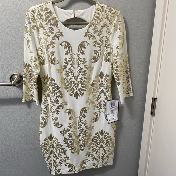 B Darlin Juniors Gold Sequin Dress Size 11/12 - Picture 3 of 8